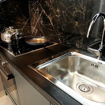 Luxury Triplex With Sea View غوليم